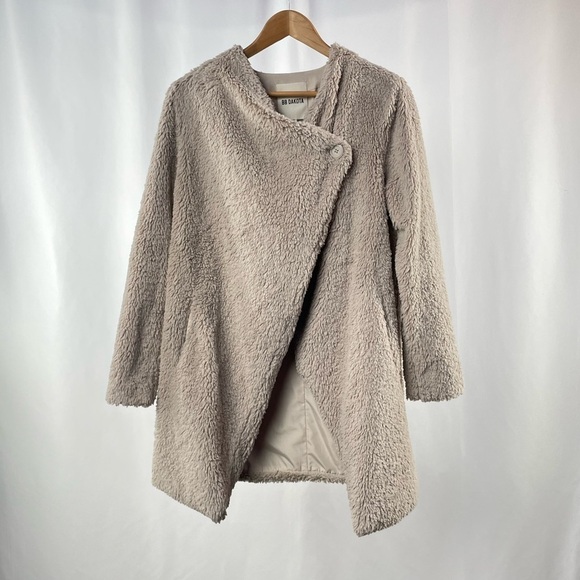BB Dakota Faux Fur Jacket in Taupe Size Small - Picture 1 of 4